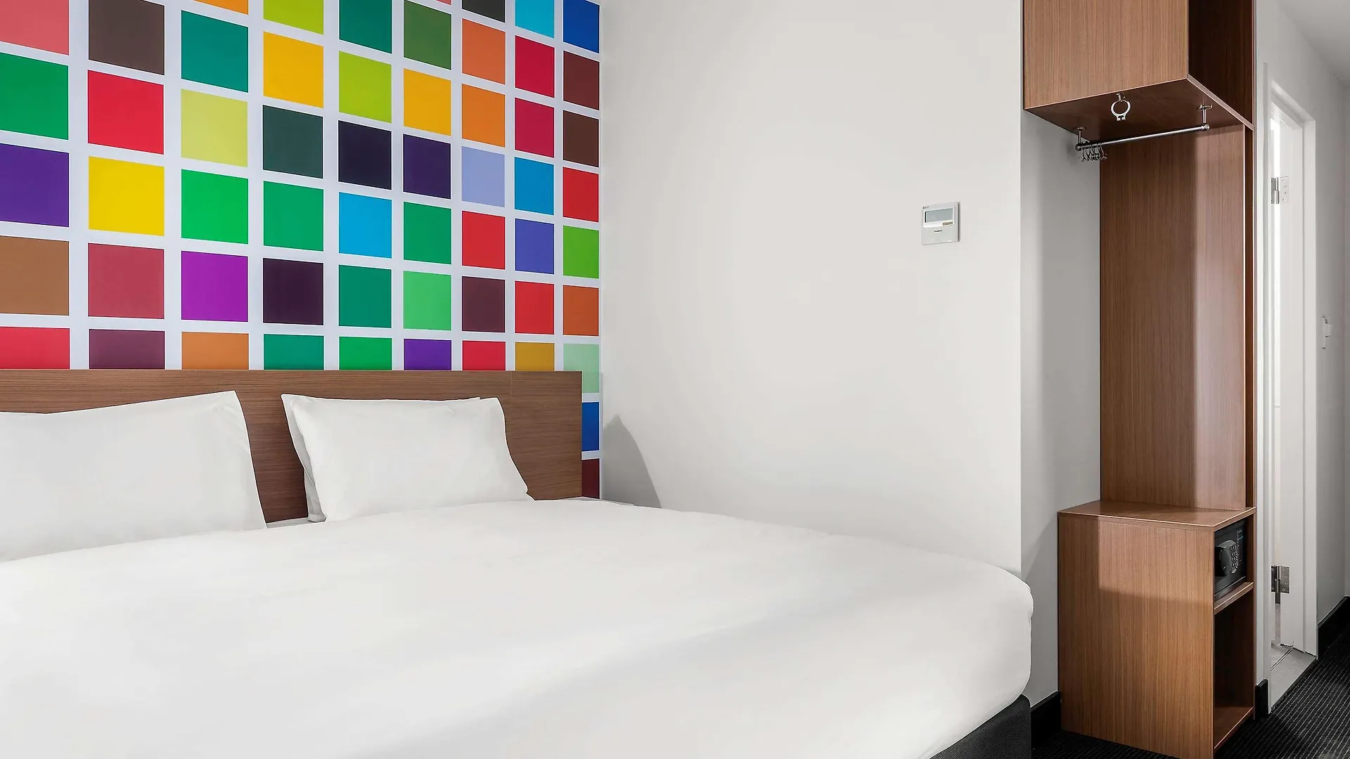 Ibis Styles Brisbane Elizabeth Street Hotel 4*,