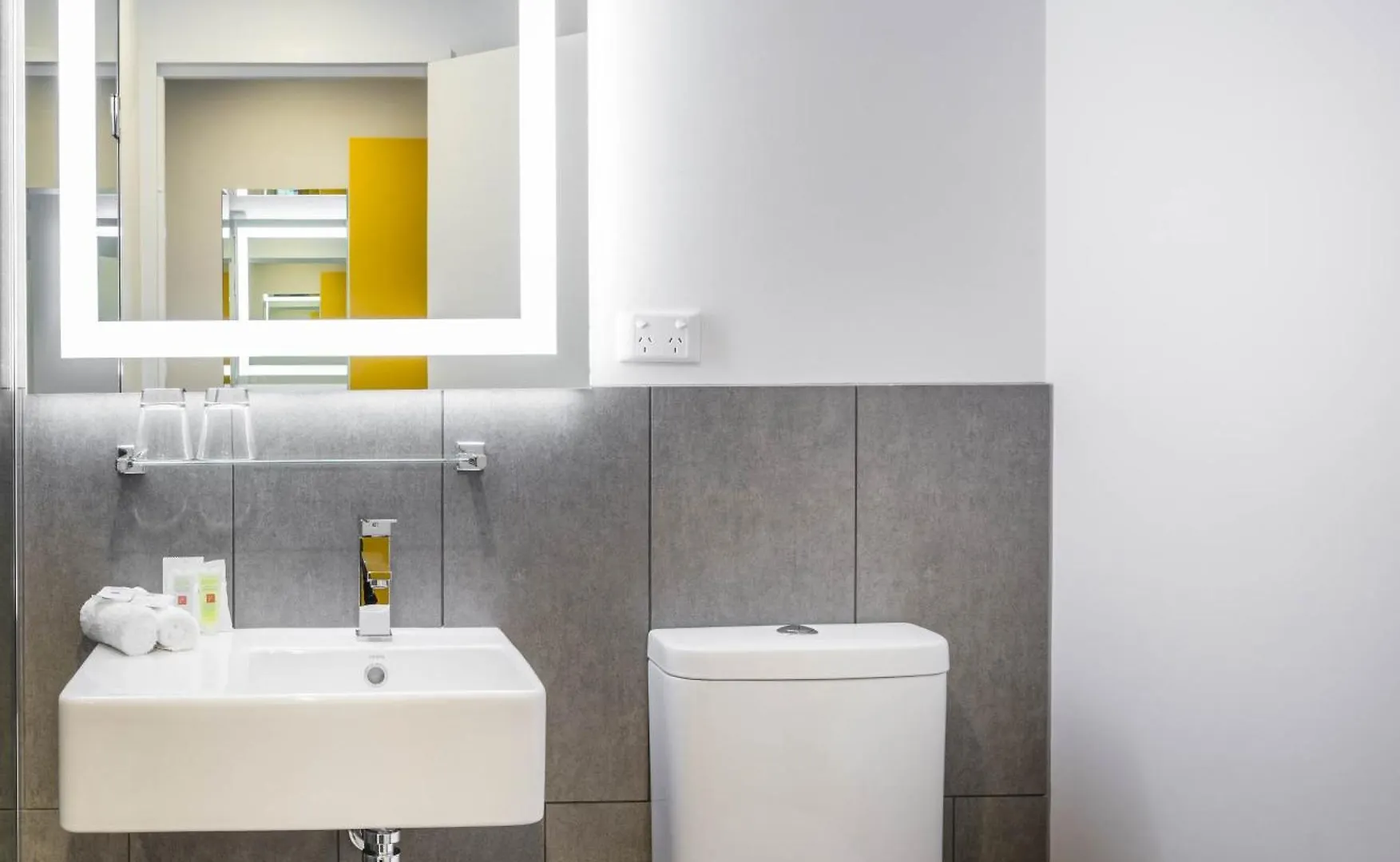 Ibis Styles Brisbane Elizabeth Street Hotel