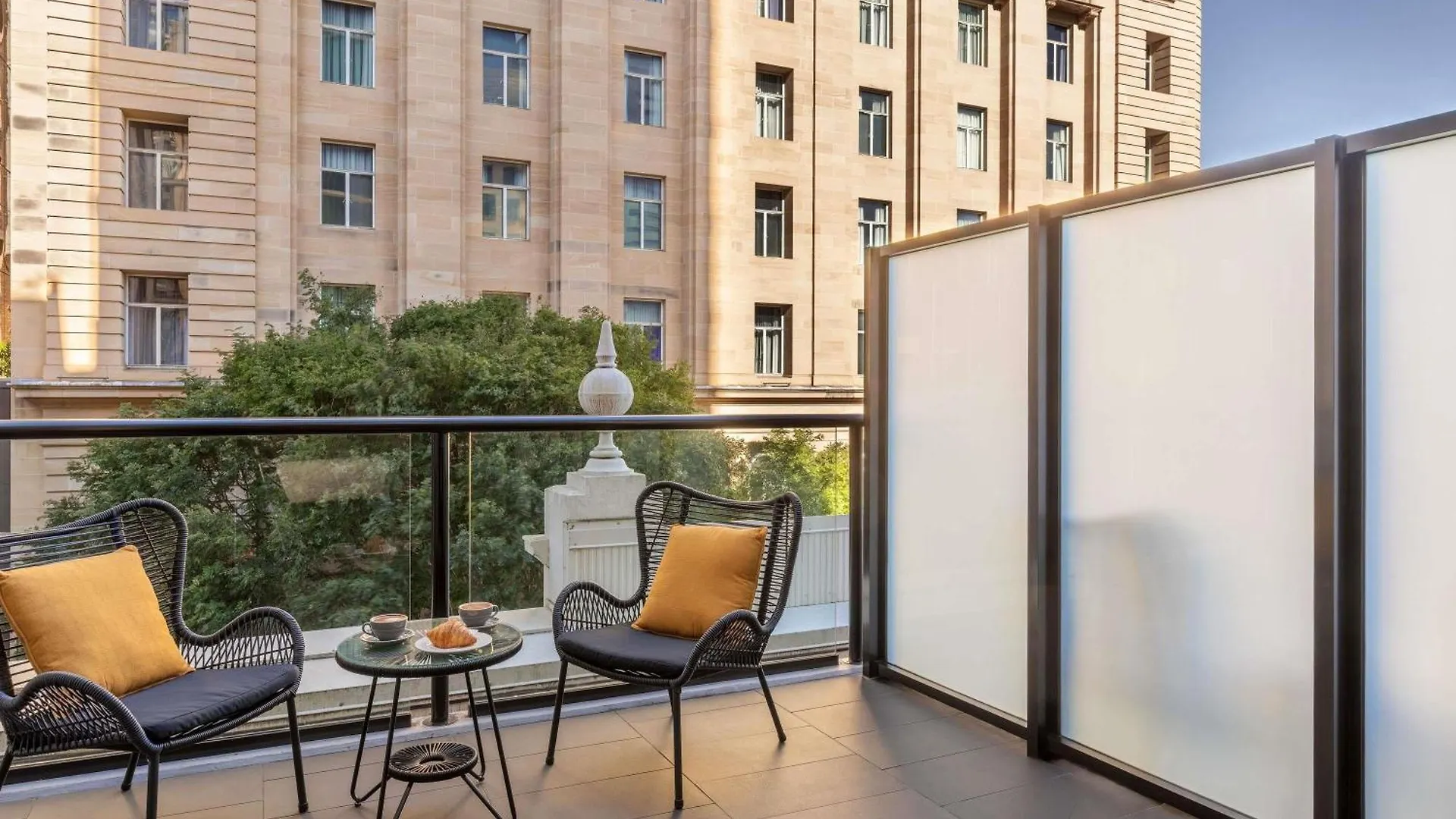 Отель Ibis Styles Brisbane Elizabeth Street