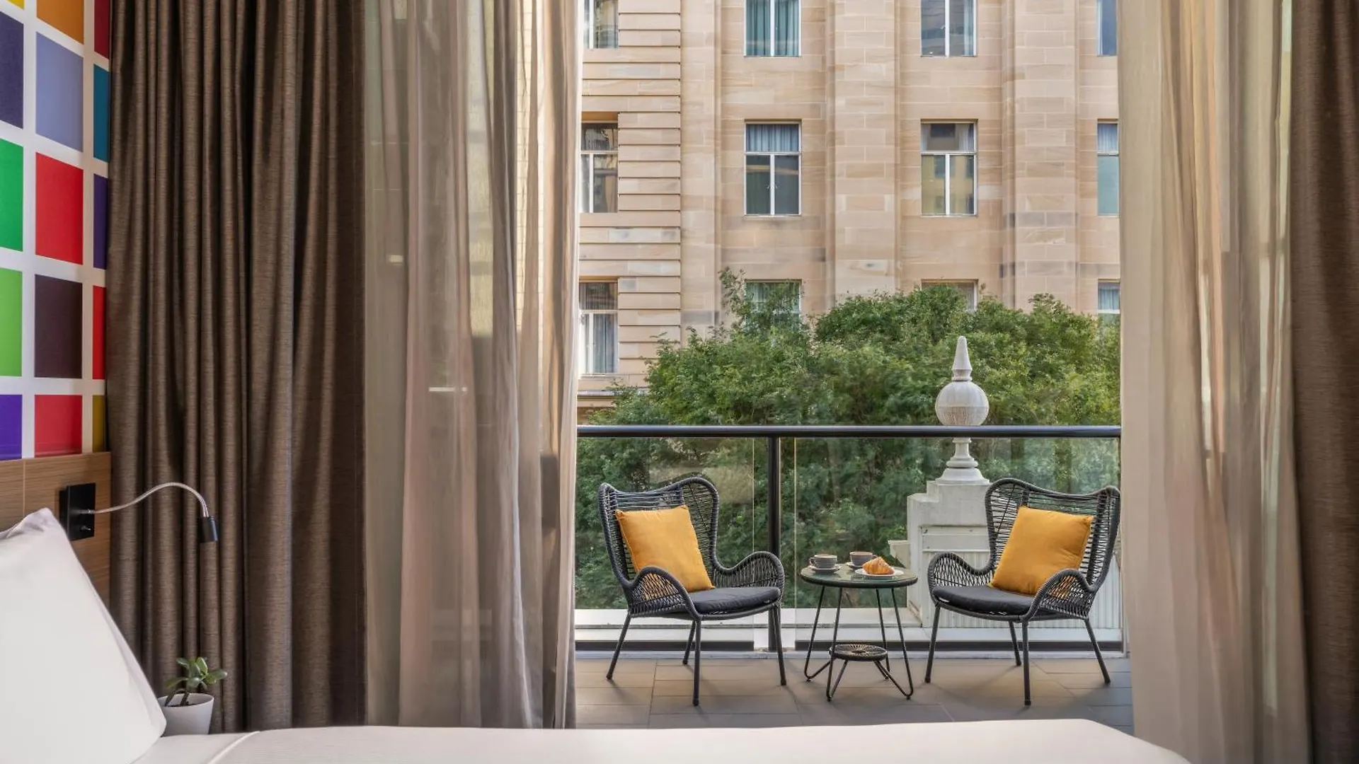 Отель Ibis Styles Brisbane Elizabeth Street