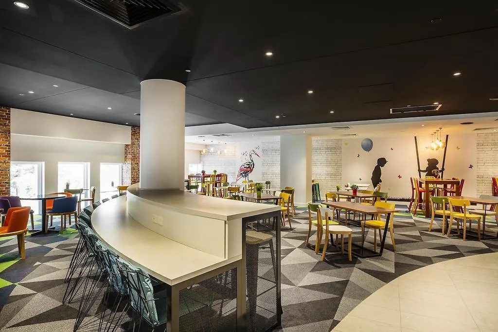 ****  Ibis Styles Brisbane Elizabeth Street Hotel Australia