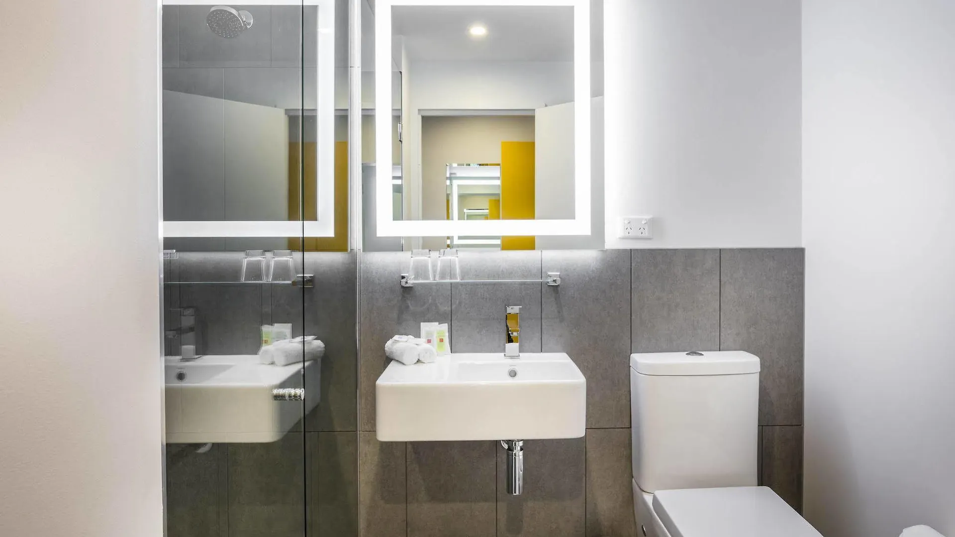 Ibis Styles Brisbane Elizabeth Street Hotel