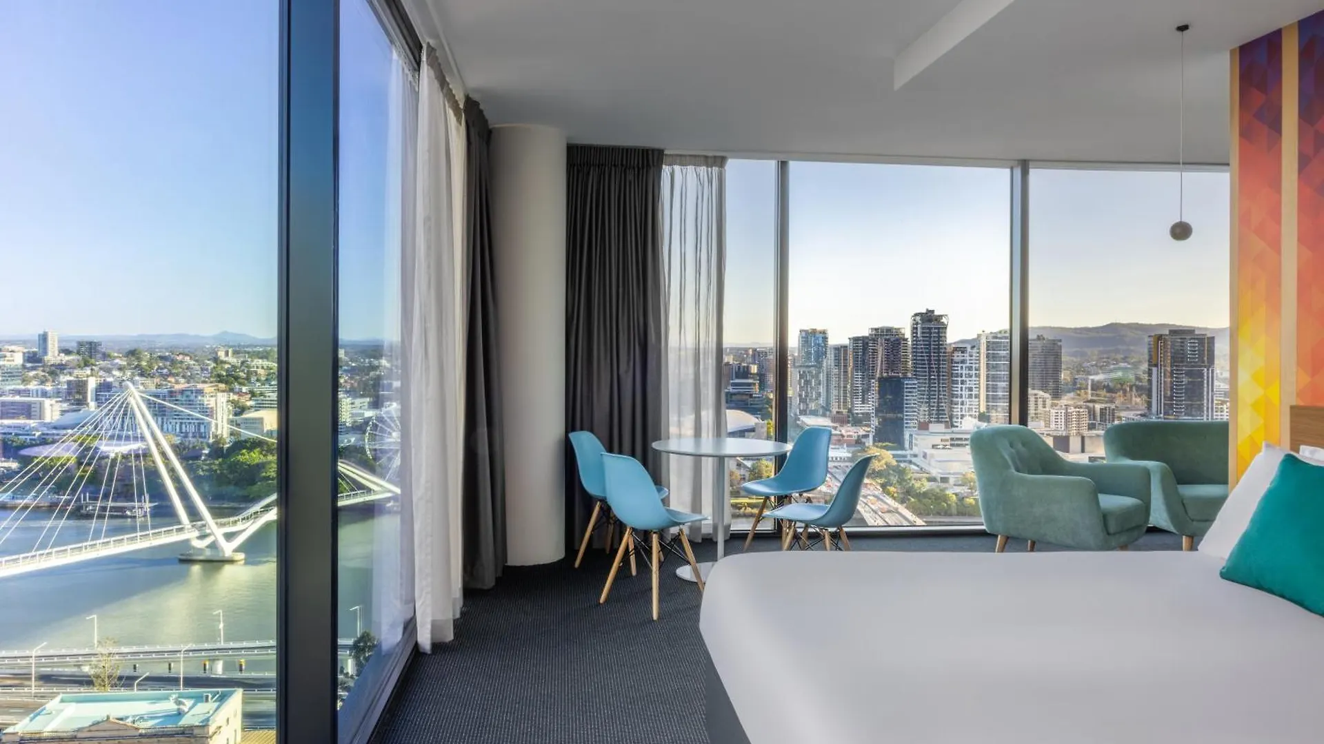 Hotel Ibis Styles Brisbane Elizabeth Street 4*,